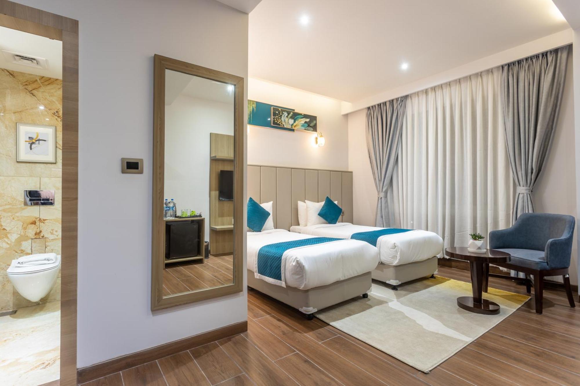 De Crown Inn Jogikuti Εξωτερικό φωτογραφία